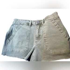 Tilly’s Sky and Sparrow denim Olive shorts Size 3/26 women’s NWT